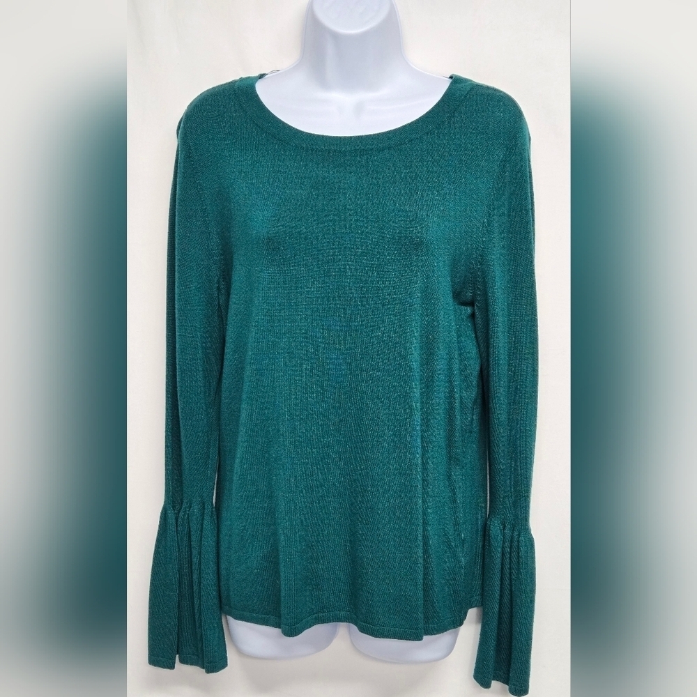 Worthington M Pullover Knit Sweater Top Flared Sleeve Ends Green
